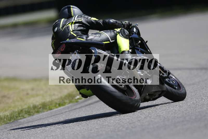 Archiv-2025/42 07.08.2025 Peter Studer Girls Day ADR/Gruppe blau/backside